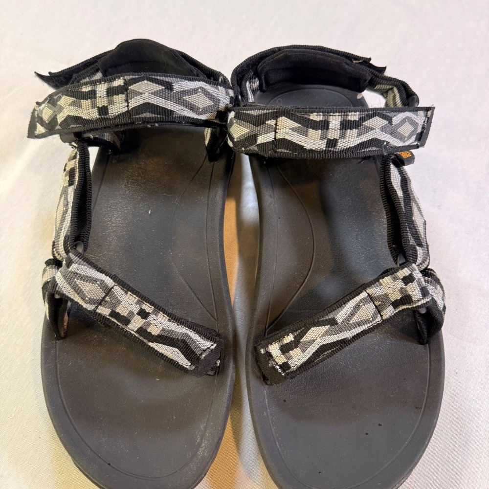 Teva Hurricane XLT2 Women 6 Black Geometric Strappy Sandals Gorpcore Outdoor
